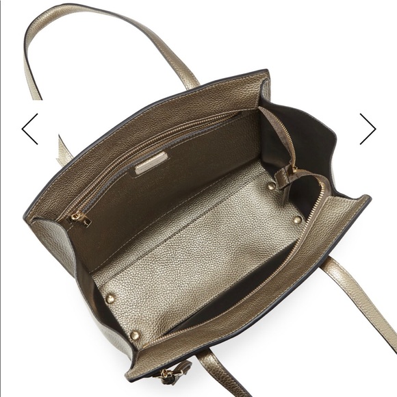 NWT Salvatore Ferragamo Amy Medium Gancio Tote Bag - Picture 4 of 15